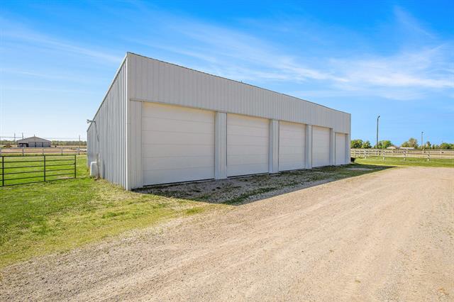 Builiding view twenty two for 390 Iyopawa, Coldwater, MI. 49036