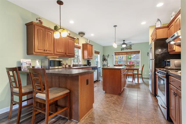 Builiding view fourteen for 317 Monroe, South Haven, MI. 49090