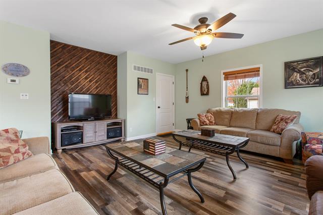 Builiding view seventeen for 317 Monroe, South Haven, MI. 49090