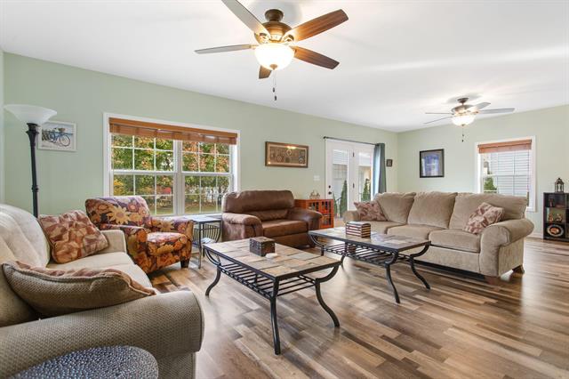 Builiding view twenty for 317 Monroe, South Haven, MI. 49090