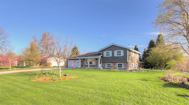 front view for 8705 Summit Court, Zeeland, Mi. 49464