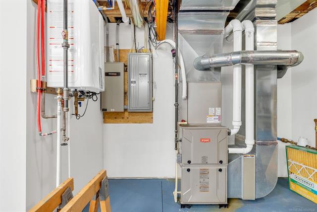 Builiding view sixty eight for 3905 Lakeshore, Lexington, MI. 48450