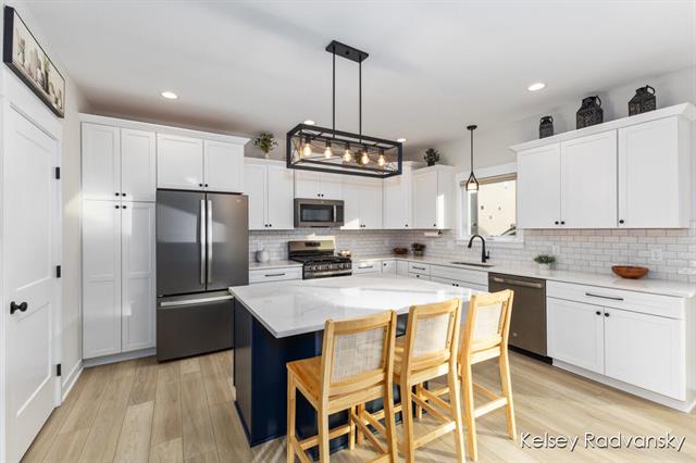 Builiding view three for 6450 Estate, Byron Center, MI. 49315