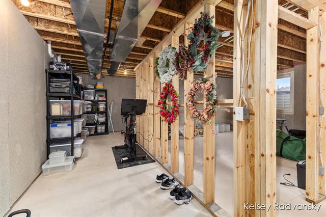 Builiding view twenty three for 6450 Estate, Byron Center, MI. 49315