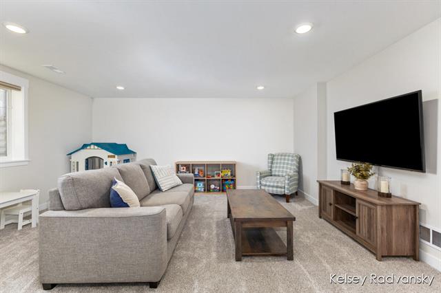 Builiding view twenty for 6450 Estate, Byron Center, MI. 49315