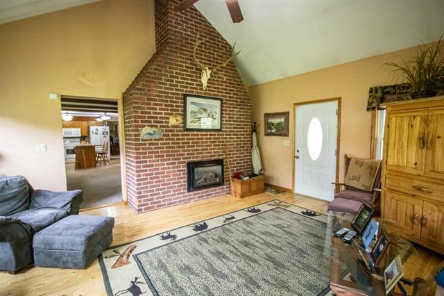 Builiding view fifteen for 5377 Vienna, Clio, MI. 48420