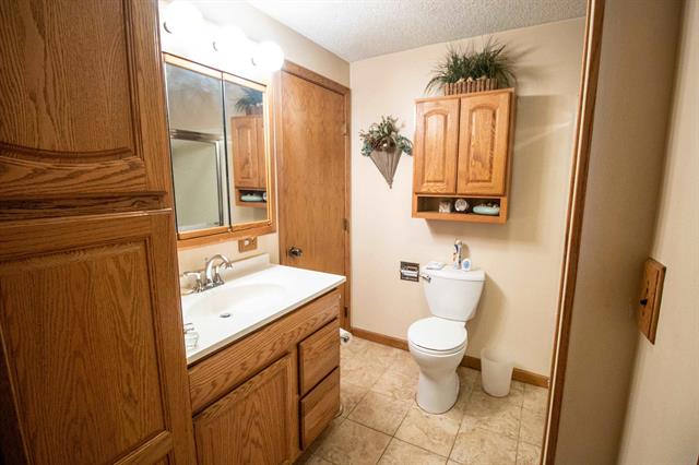 Builiding view sixteen for 5377 Vienna, Clio, MI. 48420