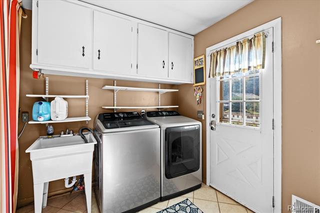 Builiding view thirteen for 4485 Pommore, Milford, MI. 48380