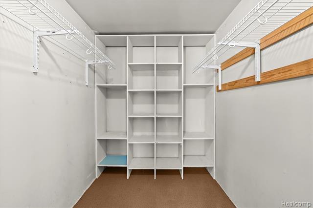 Builiding view twenty five for 4485 Pommore, Milford, MI. 48380