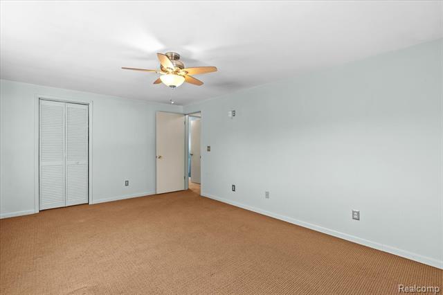 Builiding view twenty four for 4485 Pommore, Milford, MI. 48380