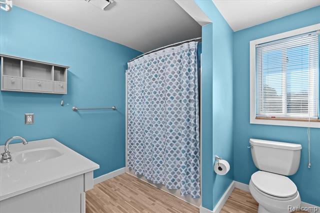 Builiding view twenty for 4485 Pommore, Milford, MI. 48380