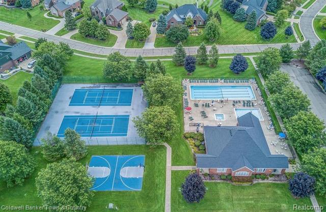 Builiding view seventy seven for 274 Carnoustie, Highland, MI. 48357