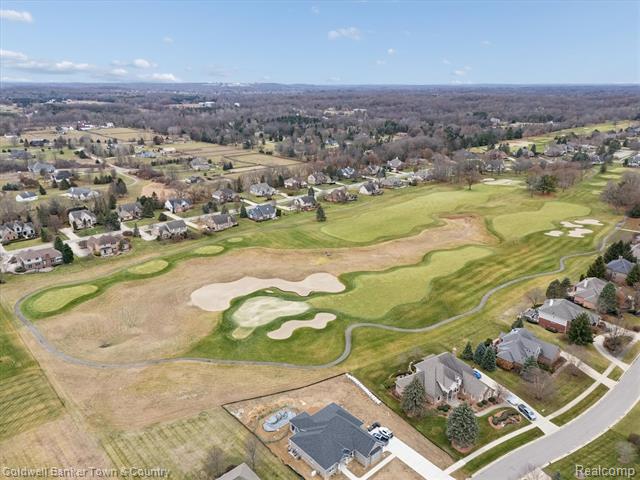 Builiding view sixty nine for 274 Carnoustie, Highland, MI. 48357