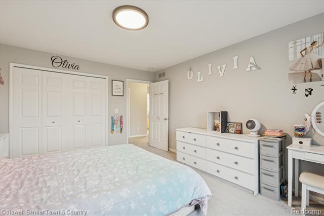 Builiding view twenty eight for 274 Carnoustie, Highland, MI. 48357