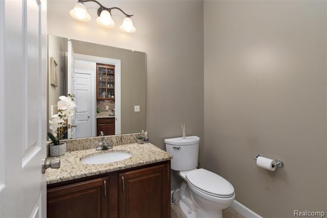 Builiding view eight for 297 Gleneagles, Highland, MI. 48357