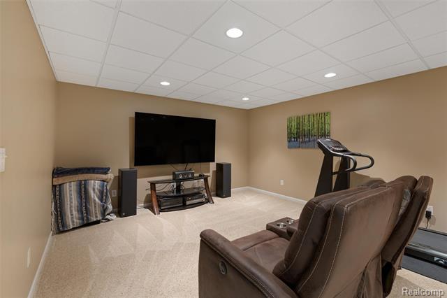 Builiding view eighteen for 297 Gleneagles, Highland, MI. 48357