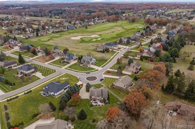 Builiding view thirty one for 297 Gleneagles, Highland, MI. 48357