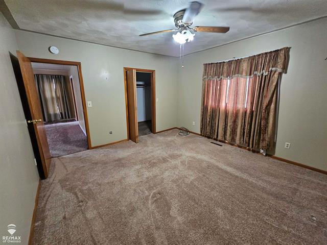 Builiding view eight for 209 Stewart, Owosso, MI. 48867