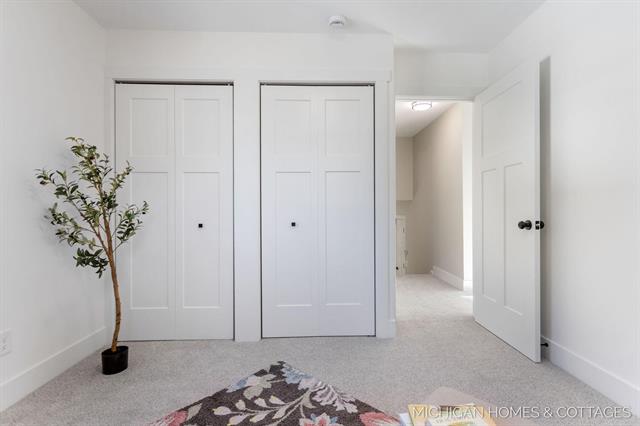 Builiding view thirty five for 10975 Campanel, Zeeland, MI. 49464