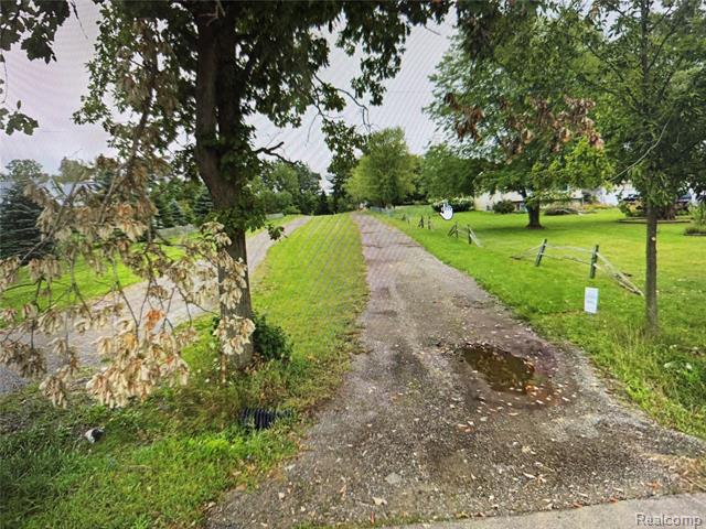 Builiding view one for 2320 Gramer, Webberville, MI. 48892