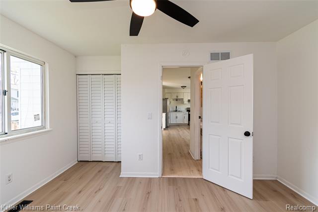 Builiding view eight for 240 S Shirley, Pontiac, MI. 48342