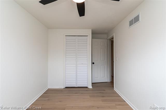 Builiding view twelve for 240 S Shirley, Pontiac, MI. 48342