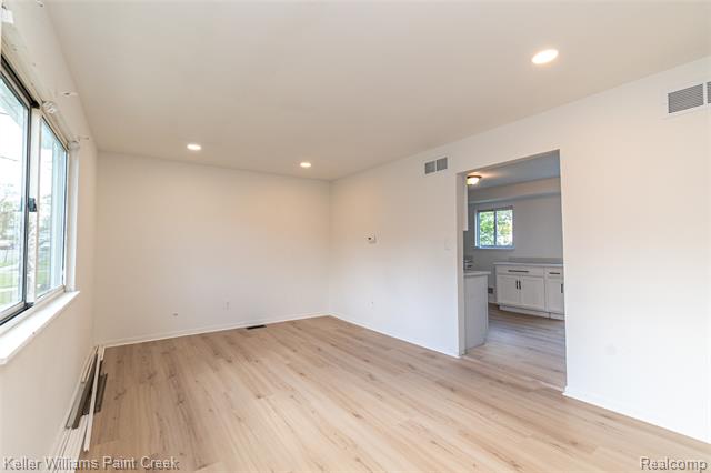 Builiding view two for 240 S Shirley, Pontiac, MI. 48342