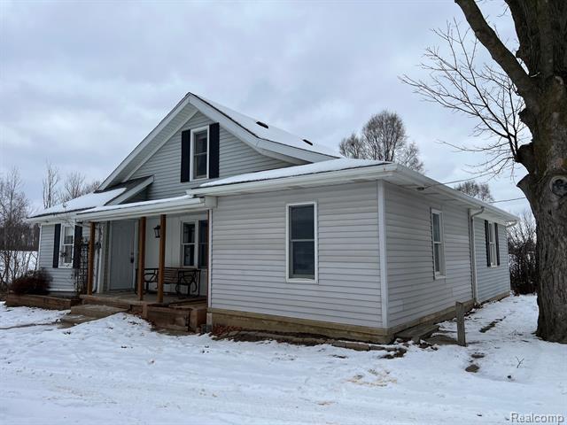 Builiding view five for 2581 Carpenter, Lapeer, MI. 48446