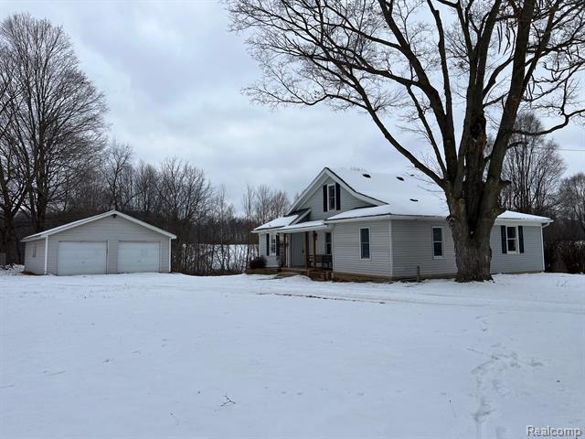 front view for 2581 Carpenter Road, Lapeer, Mi. 48446