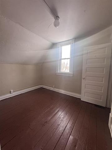 Builiding view fourteen for 910 Prince, Grand Rapids, MI. 49507