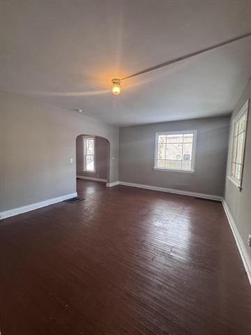 Builiding view three for 910 Prince, Grand Rapids, MI. 49507