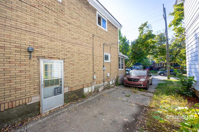 Builiding view twenty five for 155 Palmer, Grand Rapids, MI. 49505