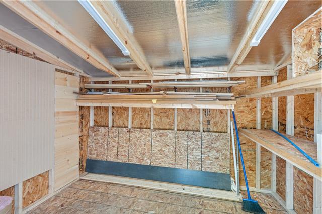 Builiding view eighteen for 852 Tarpon St, Wyoming, MI. 49509