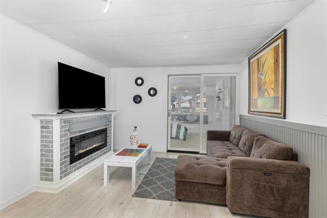 Builiding view four for 852 Tarpon St, Wyoming, MI. 49509