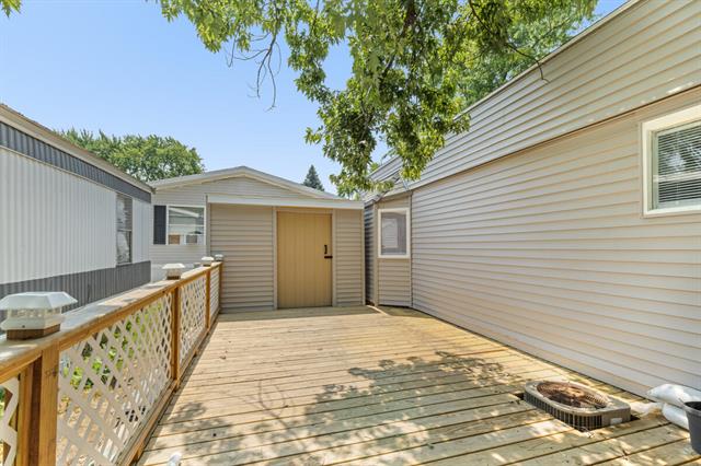 Builiding view seventeen for 852 Tarpon St, Wyoming, MI. 49509