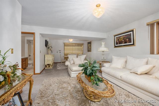 Builiding view eleven for 1563 Amberly, Grand Rapids, MI. 49508