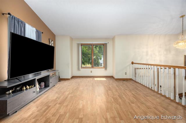 Builiding view two for 1563 Amberly, Grand Rapids, MI. 49508