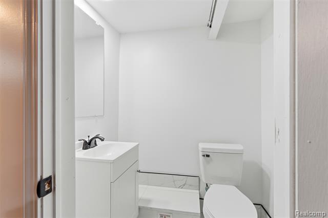 Builiding view eighteen for 16221 Wormer, Detroit, MI. 48219