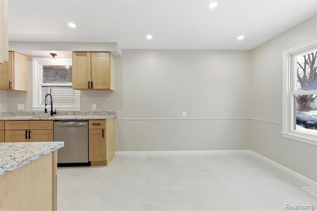 Builiding view five for 16221 Wormer, Detroit, MI. 48219