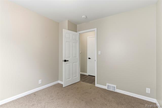 Builiding view fourteen for 16221 Wormer, Detroit, MI. 48219