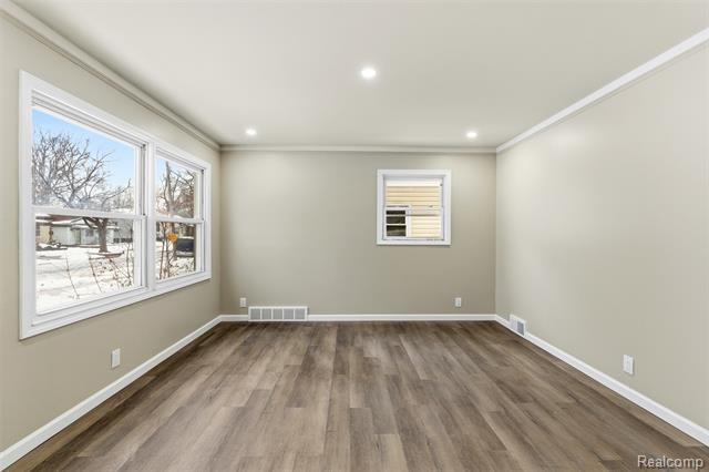 Builiding view two for 16221 Wormer, Detroit, MI. 48219