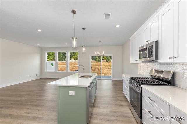 Builiding view eight for 2835 Highgate, Grand Rapids, MI. 49512