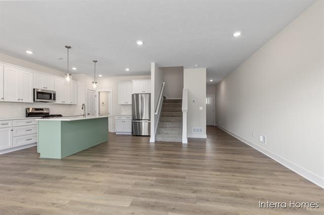 Builiding view two for 2835 Highgate, Grand Rapids, MI. 49512