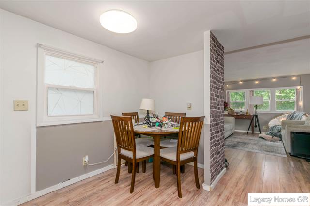 Builiding view six for 961 Dolphin, Wyoming, MI. 49509