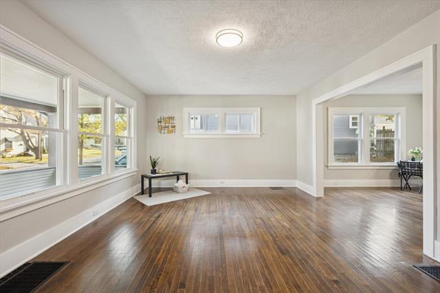 Builiding view nine for 843 Clancy, Grand Rapids, MI. 49503