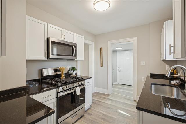 Builiding view nineteen for 843 Clancy, Grand Rapids, MI. 49503