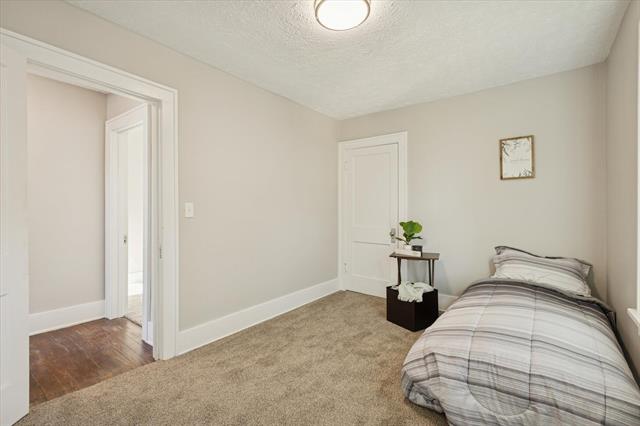 Builiding view thirty one for 843 Clancy, Grand Rapids, MI. 49503