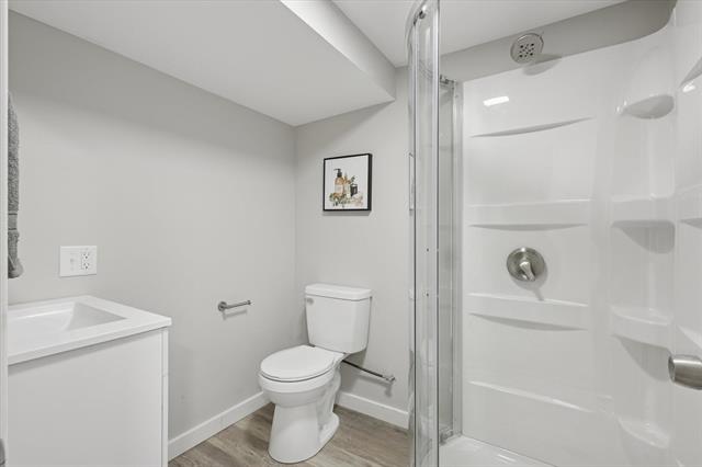 Builiding view thirty six for 843 Clancy, Grand Rapids, MI. 49503