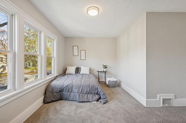 Builiding view twenty seven for 843 Clancy, Grand Rapids, MI. 49503