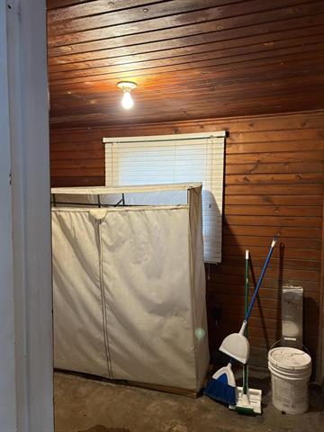 Builiding view fourteen for 1385 Superior, Benton Harbor, MI. 49022